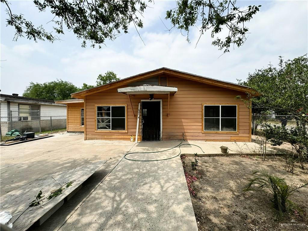 621 E VAN WEEK ST, EDINBURG, TX 78541, photo 1 of 20