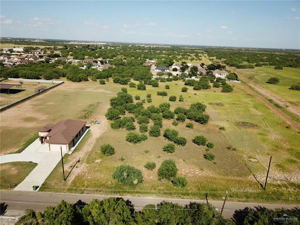 33 MIDWAY RD, RIO GRANDE CITY, TX 78582, photo 1 of 5
